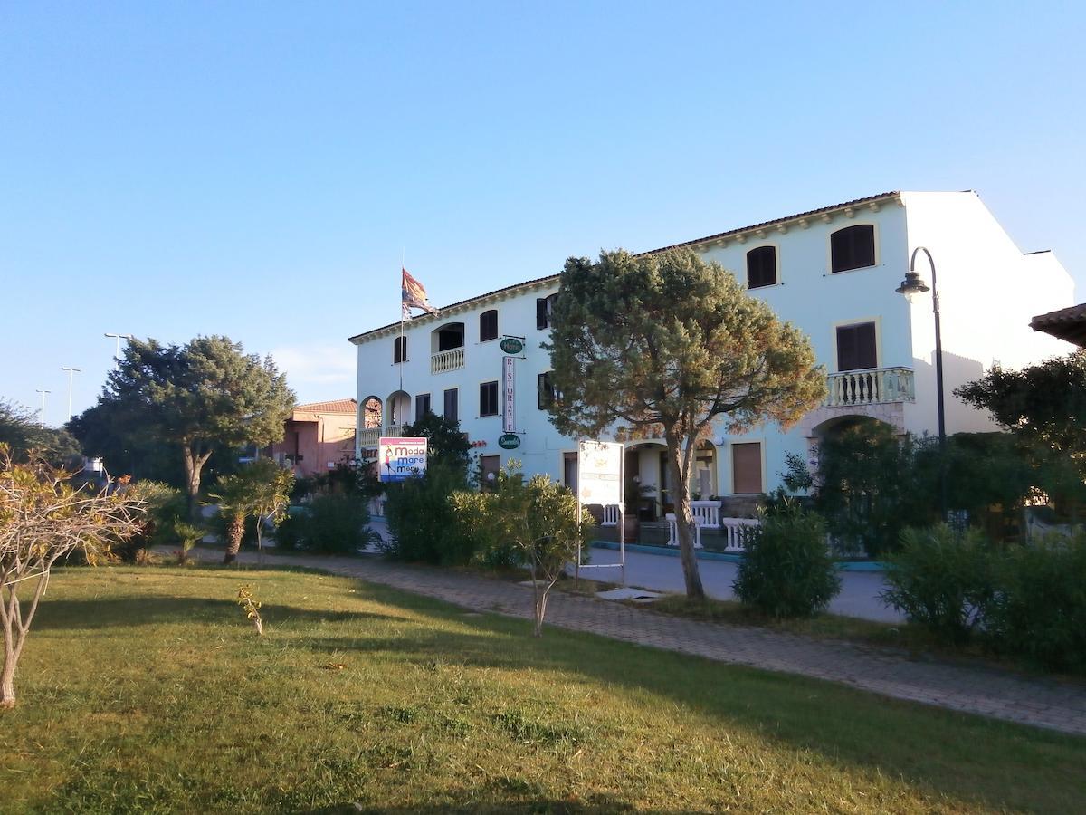 Hotel Smeraldo Canneddi ภายนอก รูปภาพ